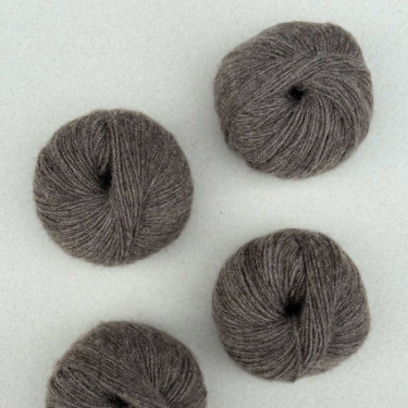 Pascuali Cashmere 6/28 72 Mocca Pascuali Cashmere 6/28 72 Mocca