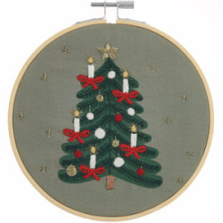 Rico Stickpackung Weihnachtsbaum vorgezeichnet im Stickring 15 cm Durchmesser