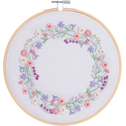 Rico Stickpackung Blumenkranz vorgezeichnet im Stickring 20 cm